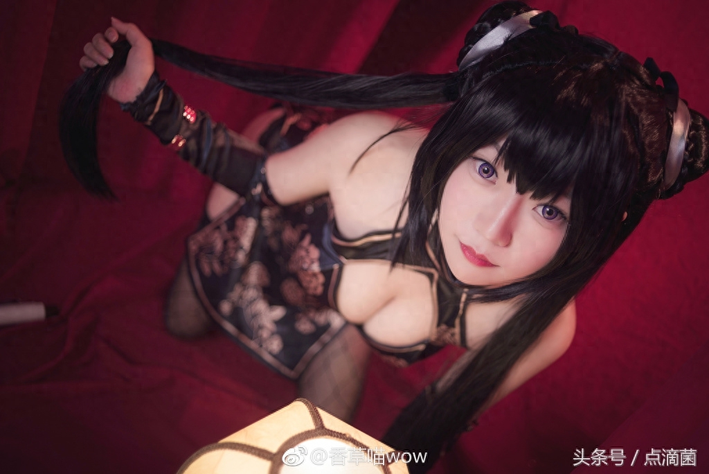 冬月茉莉cosplay~旗袍+网袜，现在的coser这么赤激嘛？