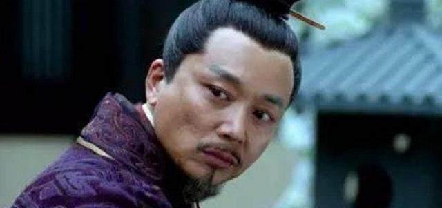 《琅琊榜》谢玉的老婆儿子来给刘奕君过生日,网友直呼:太有爱