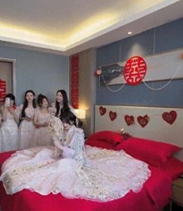 ​杨清柠：从少女妈妈到豪门新娘的不凡蜕变