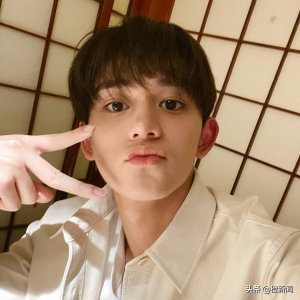 ​卷桃色丑闻 Lucas@NCT上载手写信道歉 宣布全面中断活动