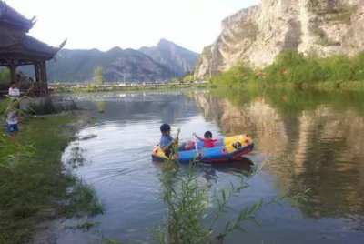 ​暑假北京旅游：嬉水湾，圣莲山，前门大栅栏地区，东直门地区