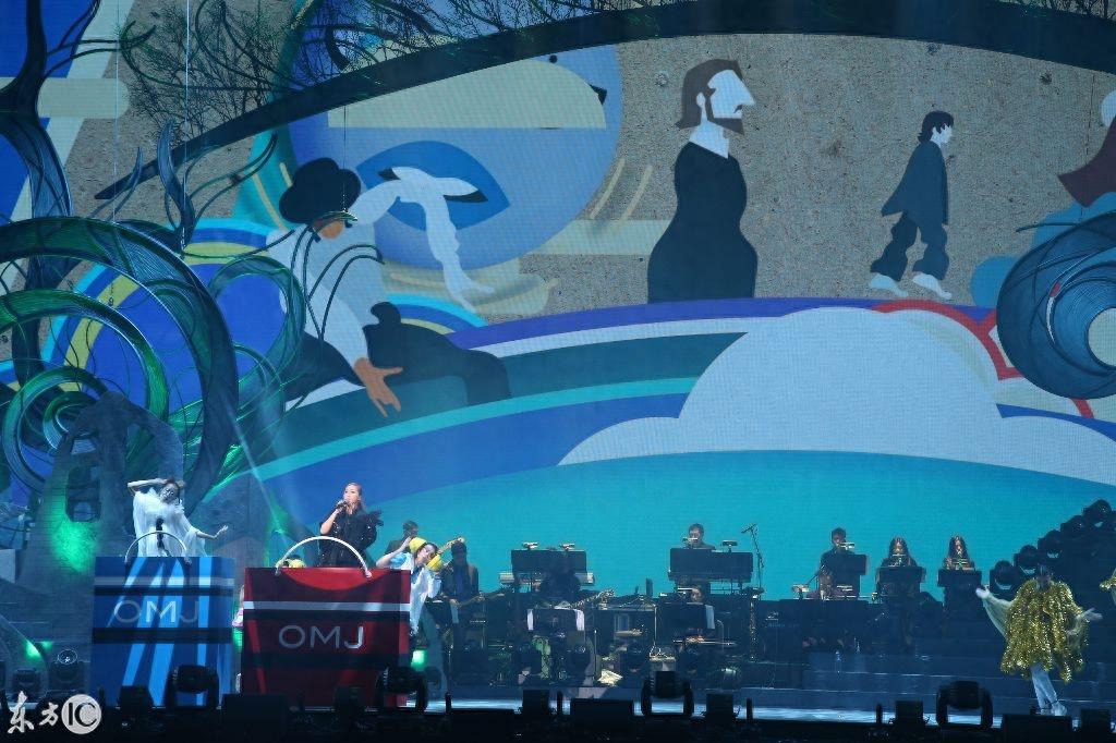 卫兰Janice今日在红馆开演唱会，人靓歌美征服万千歌迷