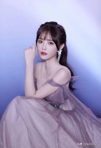 ​朱容君，甜美系女孩的蜕变之路