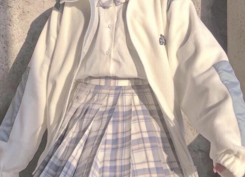 朋友不在去上他漂亮女朋友 朋友不在去上他漂亮女朋友