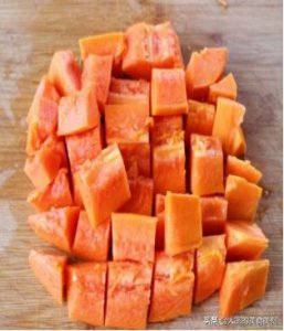 ​美容养颜的「橙汁木瓜」，做法简单，快点安利起来吧