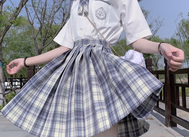 如何评价黄渤、贾玲、朱一龙主演的电影《穿过寒冬拥抱你》? 如何评价黄渤、贾玲、朱一龙主演的电影《穿过寒冬拥抱你》?