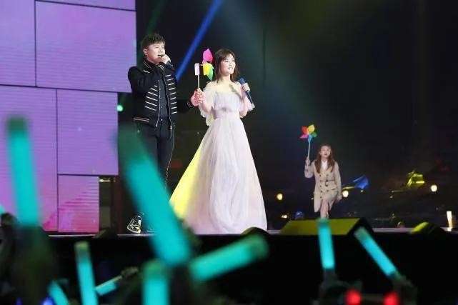 谢娜张杰什么时候在一起的(谢娜张杰离的婚是真的吗)