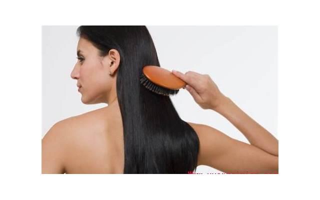 用蛋清敷脸有什么好处（弟蛋清敷脸的正确方法）