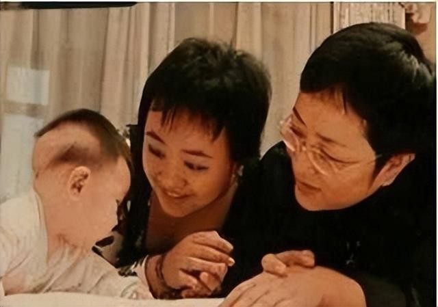 著名歌唱家谢莉斯因病去世（女儿病逝让她悲痛半生）(28)