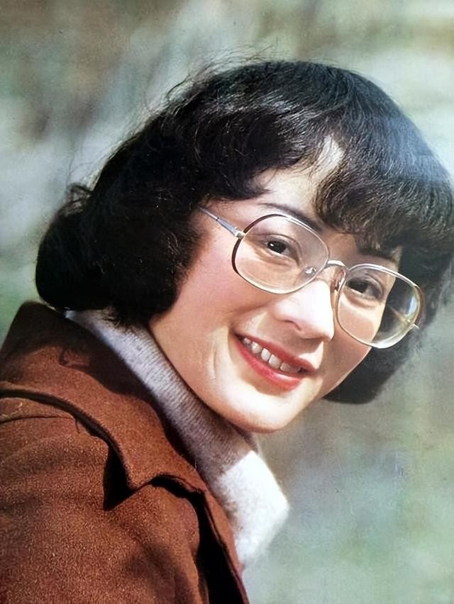 著名歌唱家谢莉斯因病去世（女儿病逝让她悲痛半生）(15)