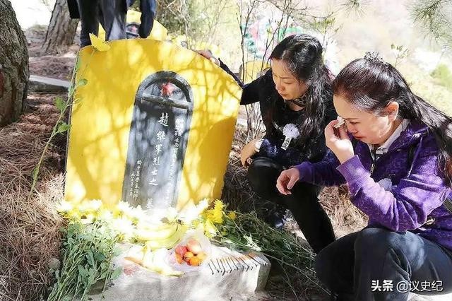 老山前线女兵张茹简历（86年老山战场照死吻）(6)