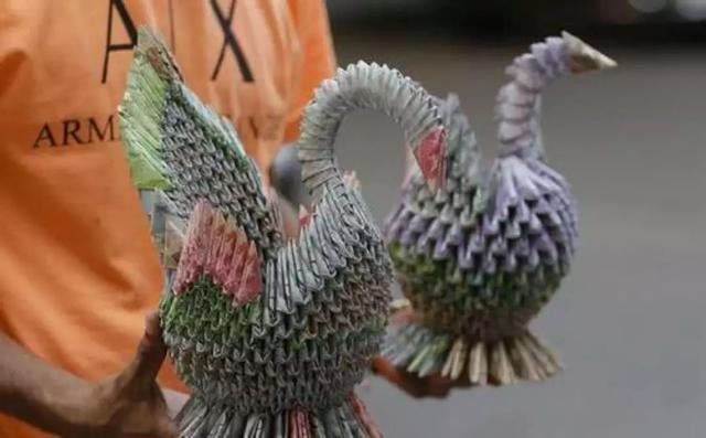 女性有多美世界就有多美（1500万女性的人生选择）(16)