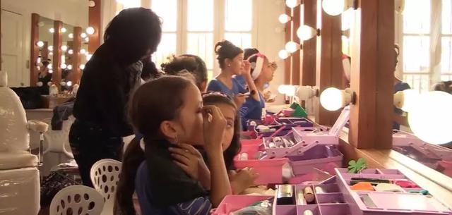 女性有多美世界就有多美（1500万女性的人生选择）(6)