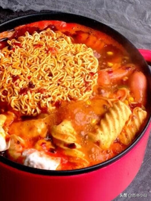 懒人部队火锅，不用水不用油，你一定可以学会的超简单美味美食