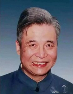 ​邓稼先—1986年的照片嘴角擦不干净的血迹