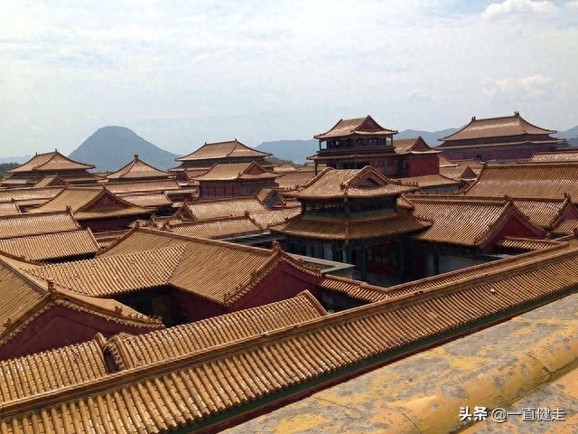 黄易武侠小说之三——《寻秦记》