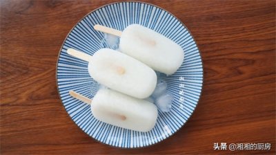 ​自制老冰棍，用的是家家都有的材料，满满都是童年的味道