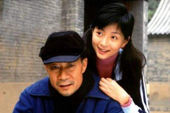 殷桃:前夫是富二代,第二任男友圈内女友多,和第三任分手才可惜