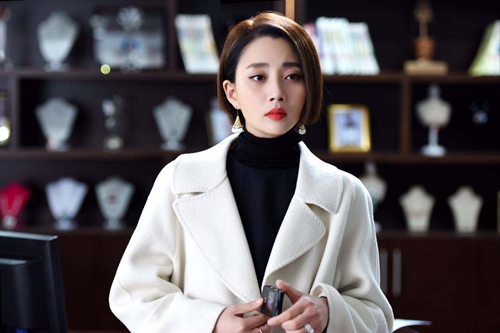 殷桃:前夫是富二代,第二任男友圈内女友多,和第三任分手才可惜