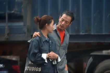 殷桃:前夫是富二代,第二任男友圈内女友多,和第三任分手才可惜