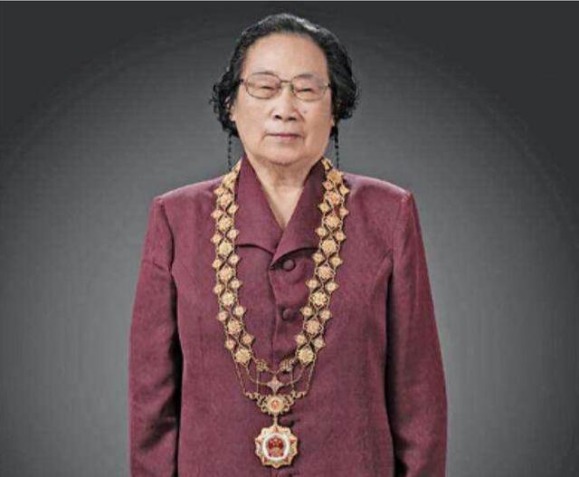 八名共和国勋章获得者简历(功勋八位共和国勋章获得者)(7)