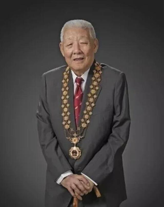 八名共和国勋章获得者简历(功勋八位共和国勋章获得者)(5)