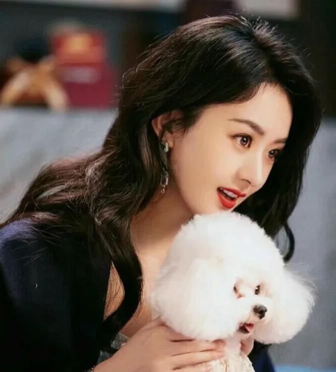 中国公认10大最美女星（国内最漂亮的明星前10名排名榜）-