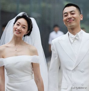 ​朱亚文沈佳妮被曝离婚？男方公司火速否认，去年8月还携手旅行