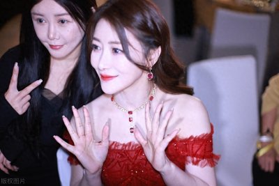 ​性感女神陈紫函历年旧照