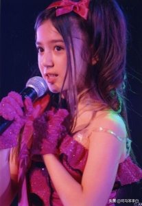 ​奥真奈美一一日意混血儿，比桥本环奈还要可爱，像娃娃一样