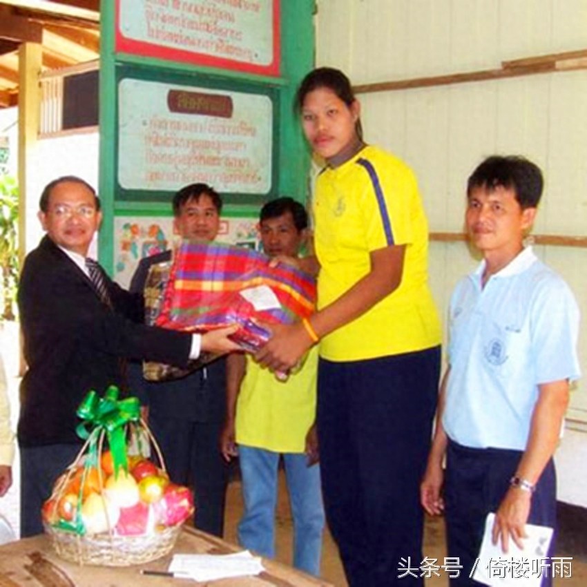 盘点世界十大女巨人，身高比姚明还高