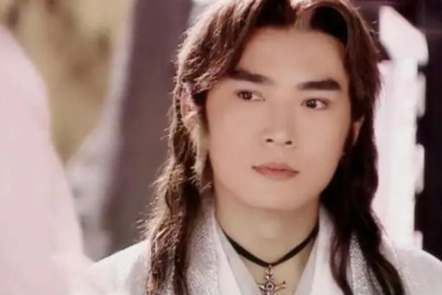 顶流夫妇谈恋爱后再现不认识（过气顶流窘况）(3)