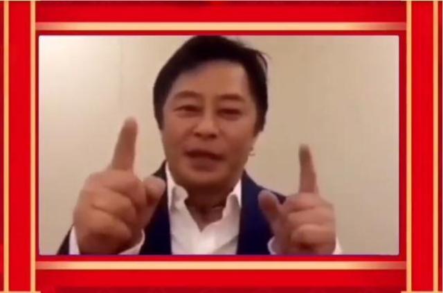 顶流夫妇谈恋爱后再现不认识（过气顶流窘况）(33)