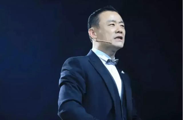 顶流夫妇谈恋爱后再现不认识（过气顶流窘况）(10)