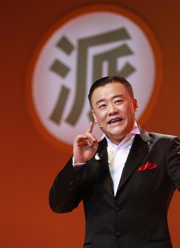 顶流夫妇谈恋爱后再现不认识（过气顶流窘况）(13)