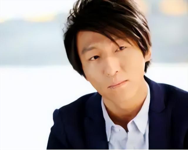 顶流夫妇谈恋爱后再现不认识（过气顶流窘况）(40)