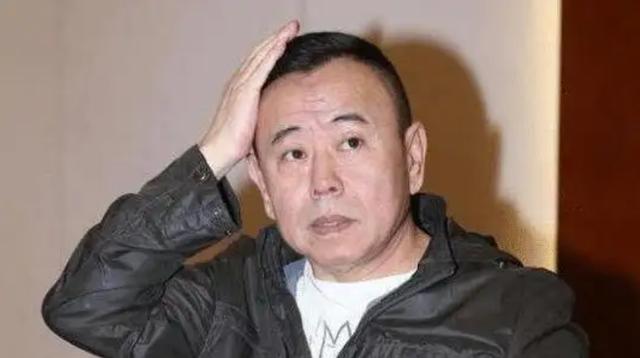 顶流夫妇谈恋爱后再现不认识（过气顶流窘况）(22)