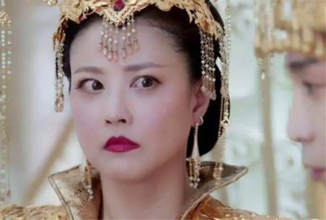 顶流夫妇谈恋爱后再现不认识（过气顶流窘况）(28)