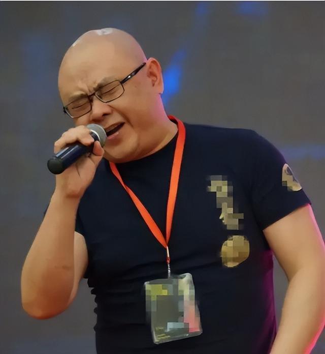 顶流夫妇谈恋爱后再现不认识（过气顶流窘况）(36)