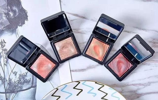 哪些平价又好用的化妆品（这14款平价化妆品就能承包我的化妆台）(25)