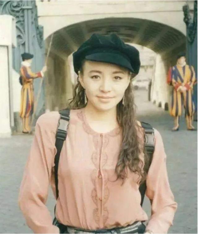 英达与梁欢关系如何(其貌不扬的梁欢)(7)