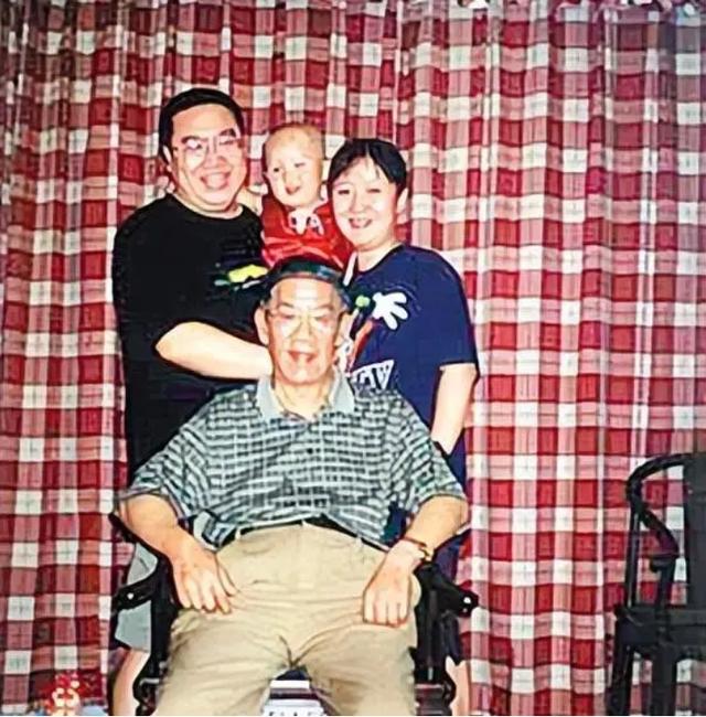 英达与梁欢关系如何(其貌不扬的梁欢)(6)