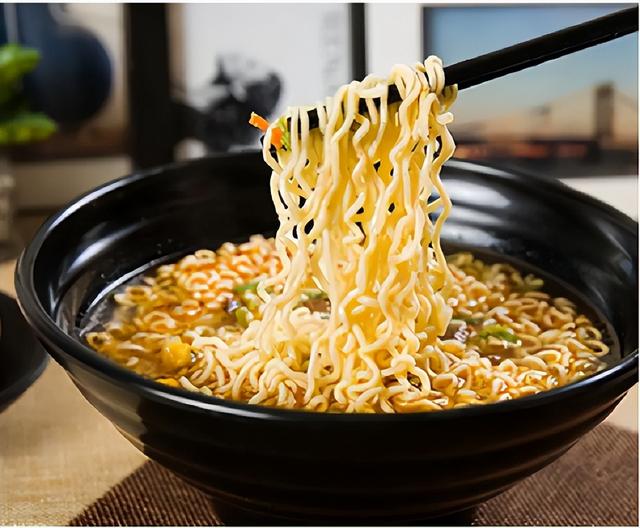 315曝光康师傅老坛酸菜面(康师傅老坛酸菜再上架)(28)