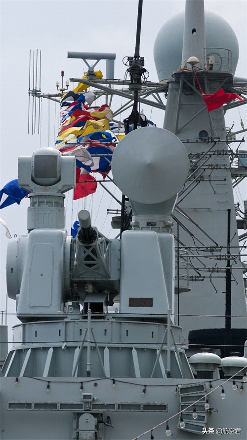 我登上了中国海军战舰-171海口舰