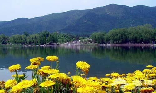 第二天:到开平区小汤山国家森林公园;