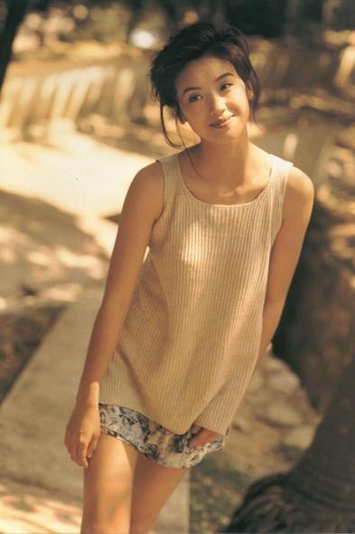 香港有演技有颜值的女星（港片时代28款绝色女星）