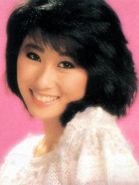 香港有演技有颜值的女星（港片时代28款绝色女星）