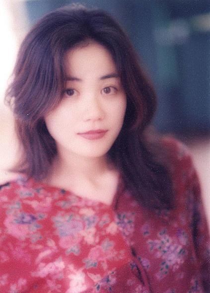 香港有演技有颜值的女星（港片时代28款绝色女星）