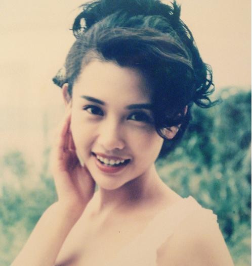 香港有演技有颜值的女星（港片时代28款绝色女星）