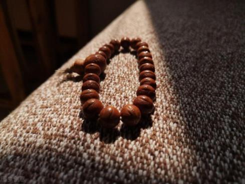 盘玩什么手串最有价值(文玩手串排行榜前十名)